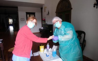 Enfermeras gestoras de casos realizan actuaciones de seguimiento en 19 residencias de personas mayores en el Área Sanitaria Norte